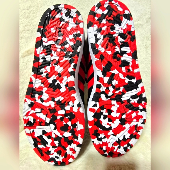 ADDIDAS Hoops 3.0 Lace Up Sneakers. Black Red. Size 11 - Picture 3 of 4